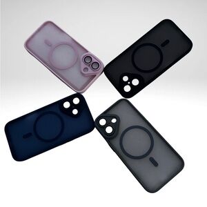 For IPhone 17/ 17 Pro/17 Air/ 16/16e—magentic Shockproof Translucent Case